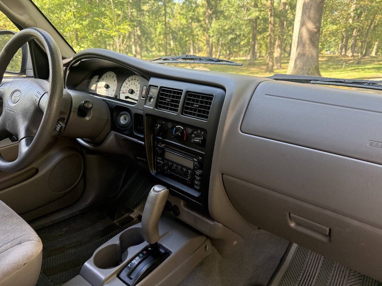 Used 2003 Toyota Tacoma PreRunner w/ SR5 Pkg RWD image 70