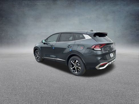 Used 2025 Kia Sportage EX image 16