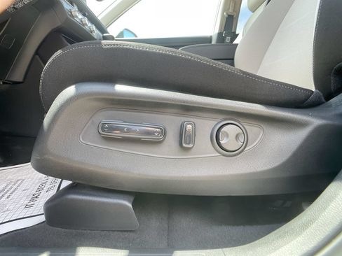 Certified 2023 Honda CR-V EX image 13