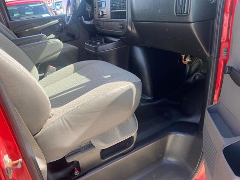 Used 2014 GMC Savana 3500 image 13