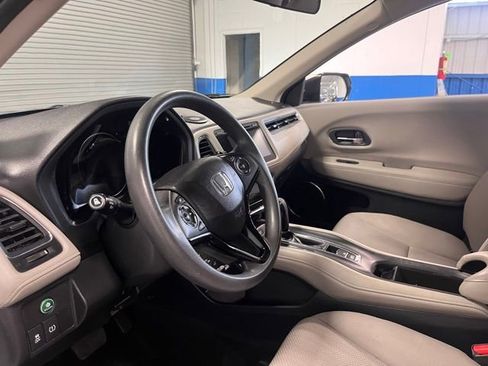 Used 2016 Honda HR-V EX image 23