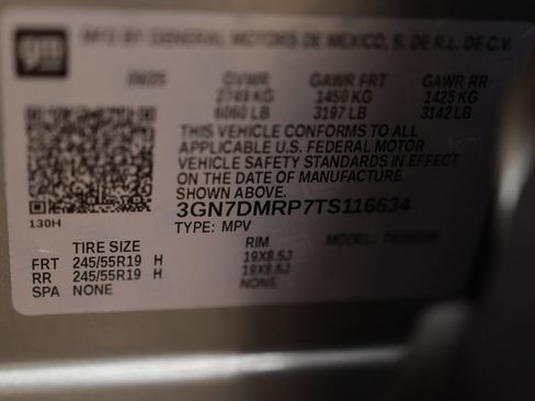 New 2026 Chevrolet Equinox EV LT w/ Comfort Package image 40