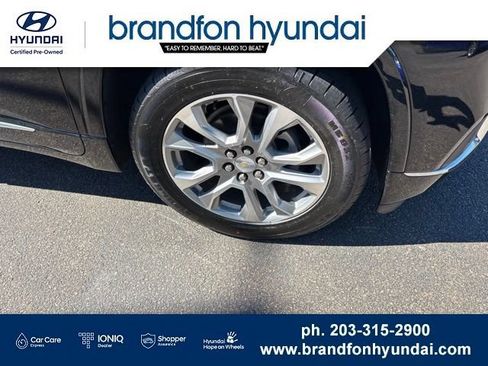 Used 2019 Chevrolet Traverse Premier AWD/4WD image 34