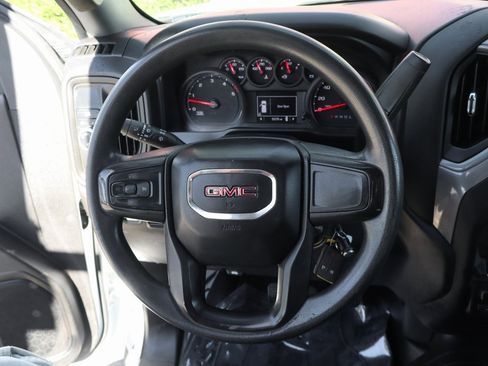 Used 2022 GMC Sierra 3500 Pro w/ Convenience Package image 18