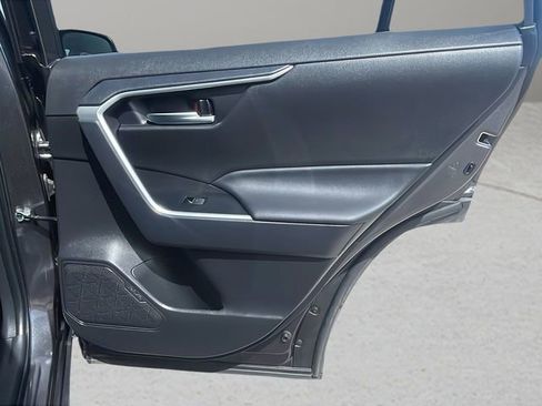 Used 2025 Toyota RAV4 XLE image 11