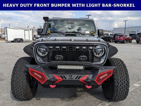 Used 2025 Jeep Wrangler Willys image 7
