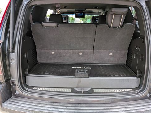Used 2017 Cadillac Escalade Platinum AWD/4WD image 44