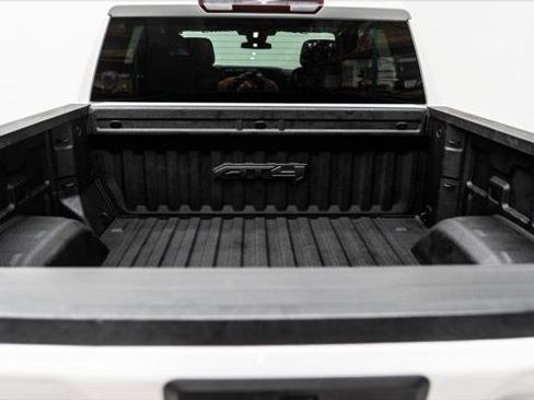 Used 2023 GMC Sierra 1500 AT4 image 19