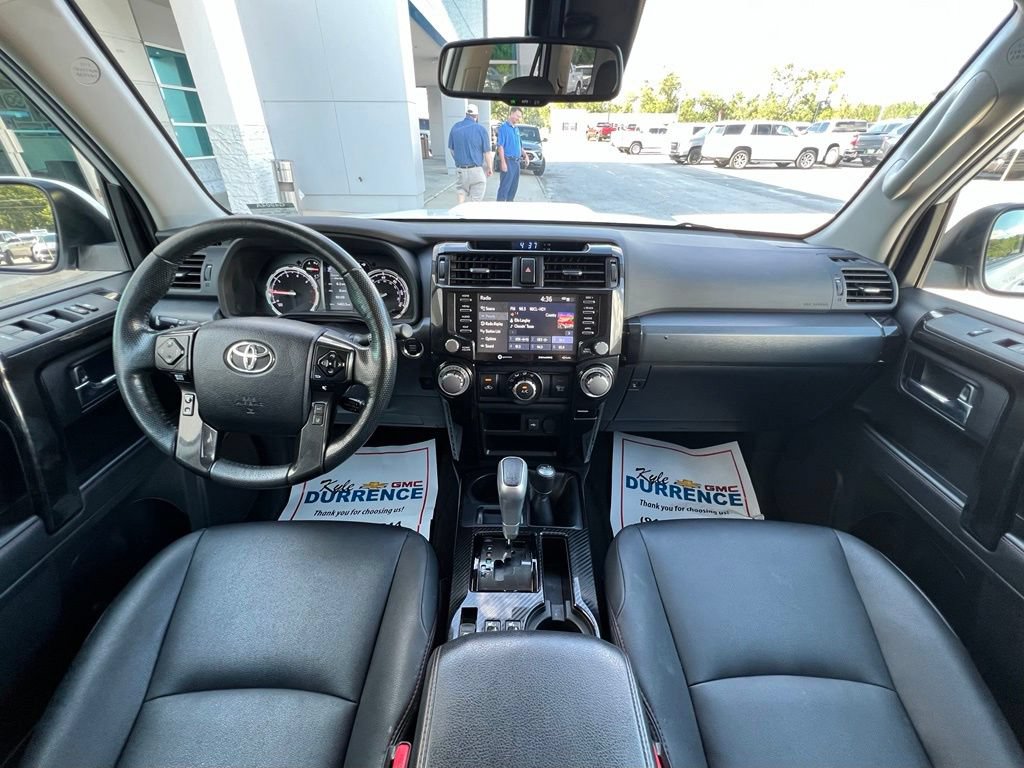 Used 2024 Toyota 4Runner TRD Off-Road Premium AWD/4WD image 2