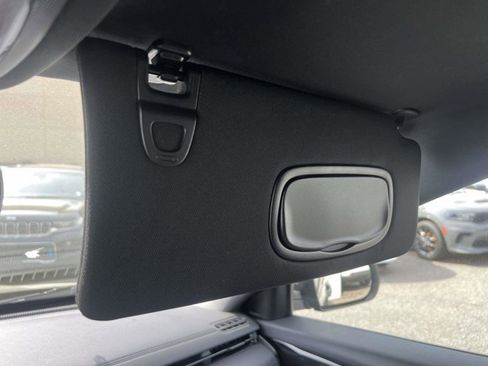 Used 2026 Jeep Compass Limited image 32