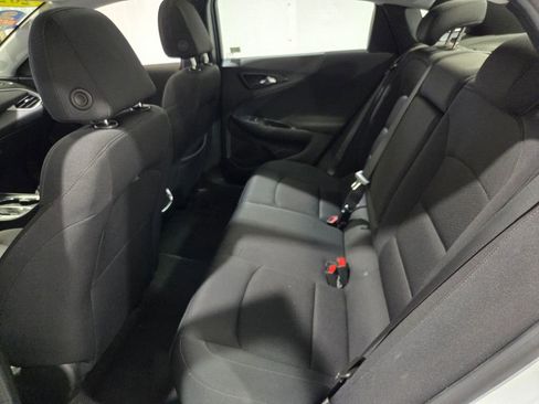 Used 2023 Chevrolet Malibu LT image 9