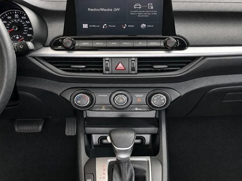 Certified 2023 Kia Forte LXS w/ LXS Technology Package FWD image 18