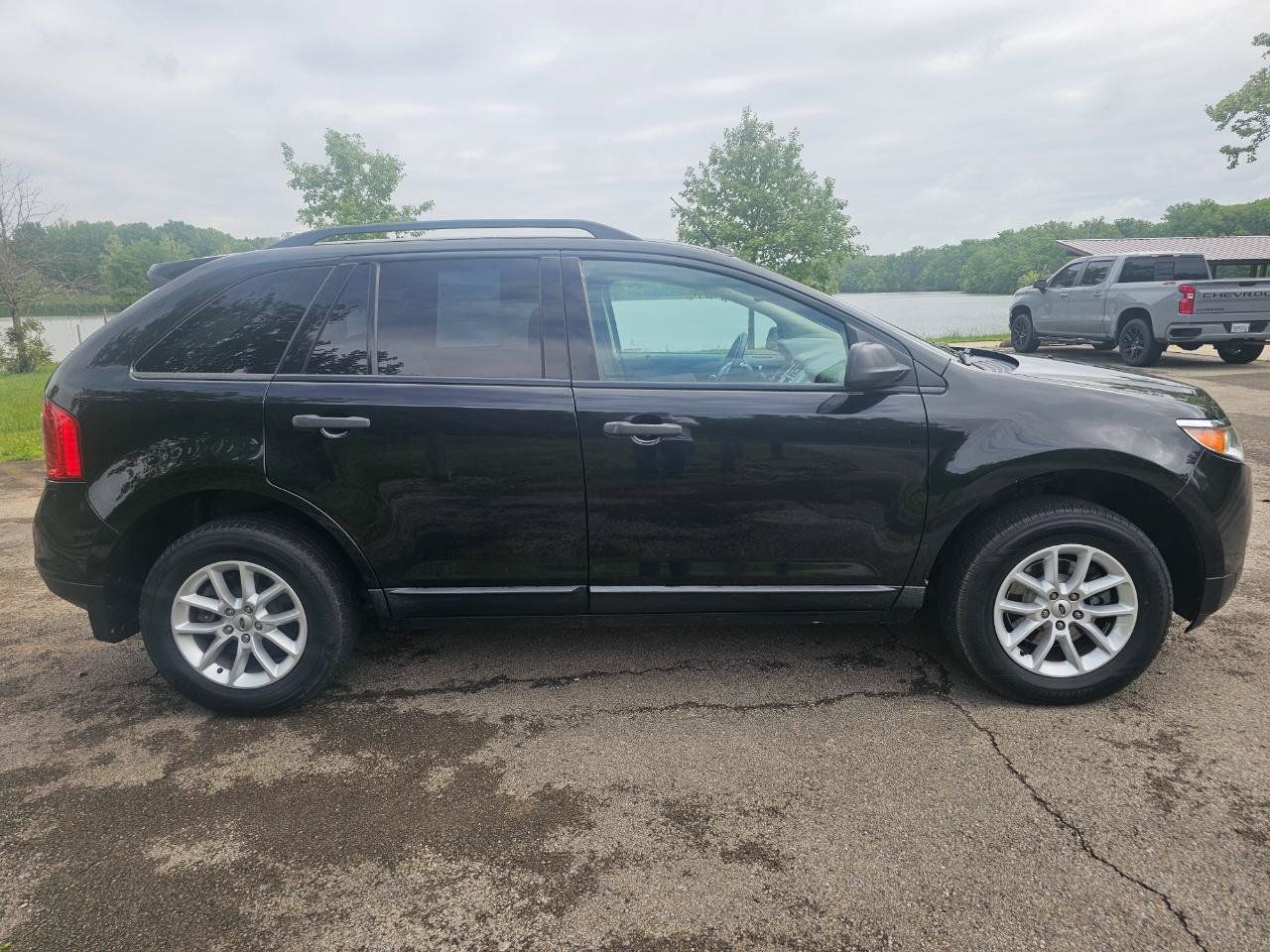 Used 2013 Ford Edge SE FWD image 4