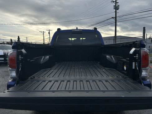 Used 2023 Toyota Tacoma TRD Sport image 24