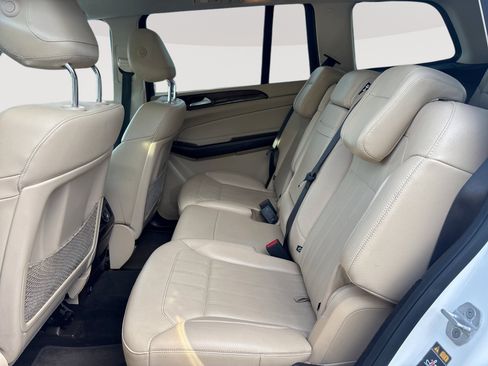 Used 2018 Mercedes-Benz GLS 450 4MATIC w/ Premium Package image 26