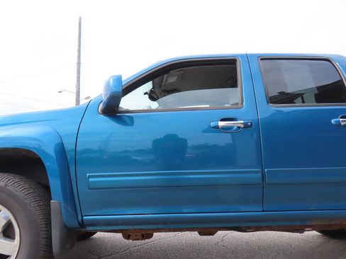 Used 2011 Chevrolet Colorado LT AWD/4WD image 28
