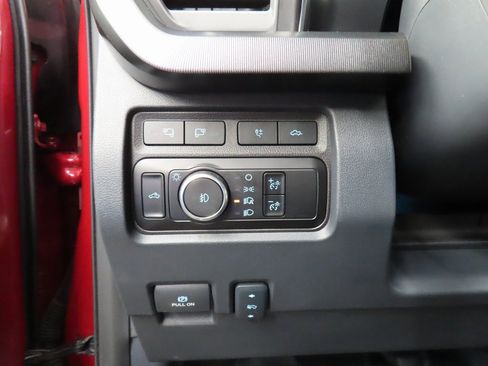 Used 2024 Ford F250 Platinum w/ FX4 Off-Road Package image 48