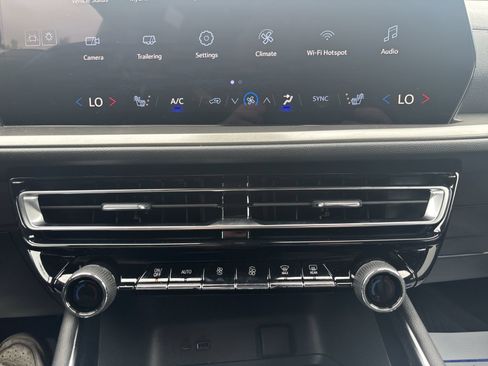New 2026 Chevrolet Traverse LT w/ Midnight/Sport Edition AWD/4WD image 21