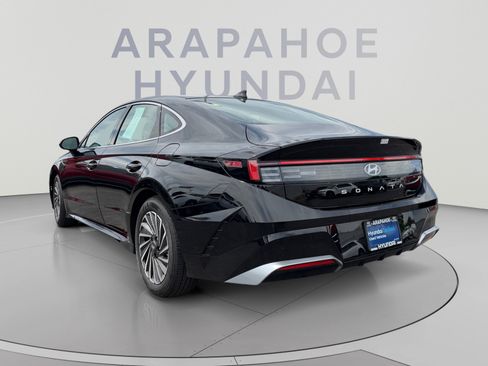 Used 2025 Hyundai Sonata SEL FWD image 3