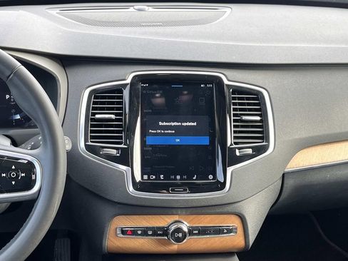 Used 2024 Volvo XC90 B5 Plus image 42