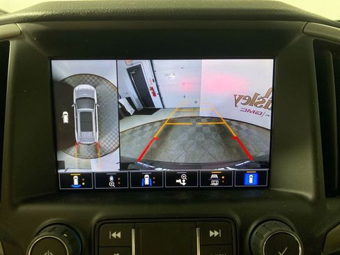 Used 2023 GMC Terrain AT4 w/ Infotainment Package II AWD/4WD image 17