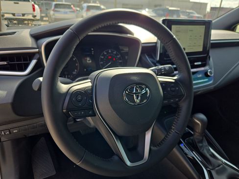 Used 2026 Toyota Corolla SE FWD image 17