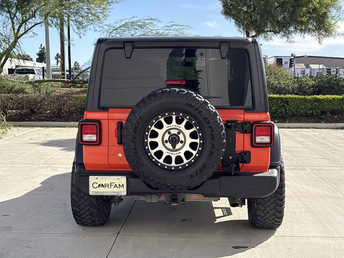Used 2018 Jeep Wrangler Unlimited Sport S AWD/4WD image 4