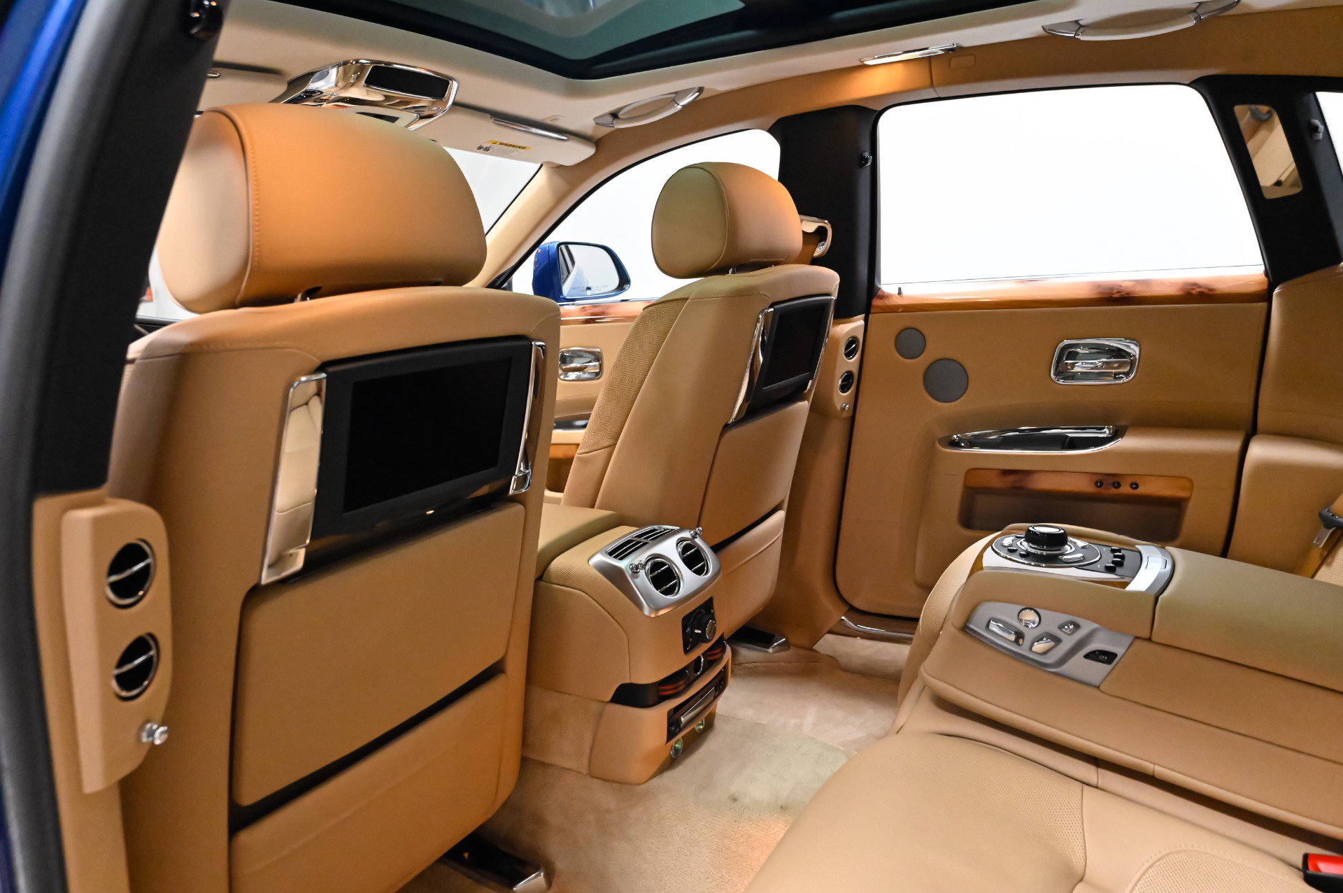 Used 2012 Rolls-Royce Ghost RWD image 44