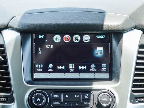 Used 2019 Chevrolet Suburban LT w/ LT Signature Package image 13