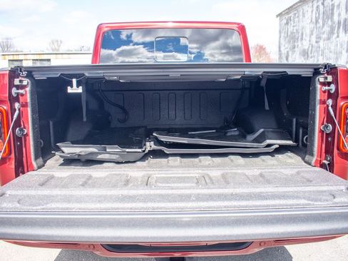 Used 2021 Jeep Gladiator Overland AWD/4WD image 38