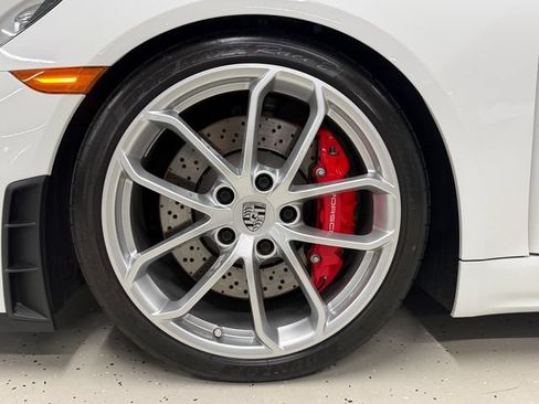 Certified 2022 Porsche 718 Boxster Spyder RWD image 18