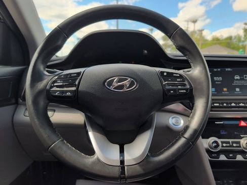 Used 2019 Hyundai Elantra Value Edition w/ Cargo Package FWD image 11