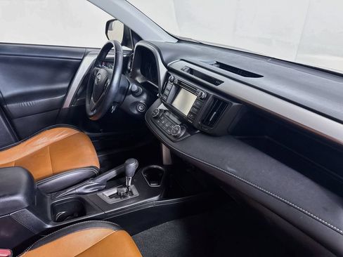 Certified 2017 Toyota RAV4 XLE FWD image 26