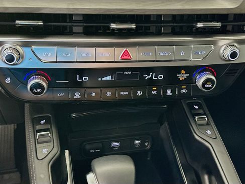 Used 2024 Kia Telluride EX X-Line image 16