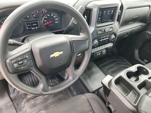 Used 2022 Chevrolet Silverado 1500 W/T RWD image 28