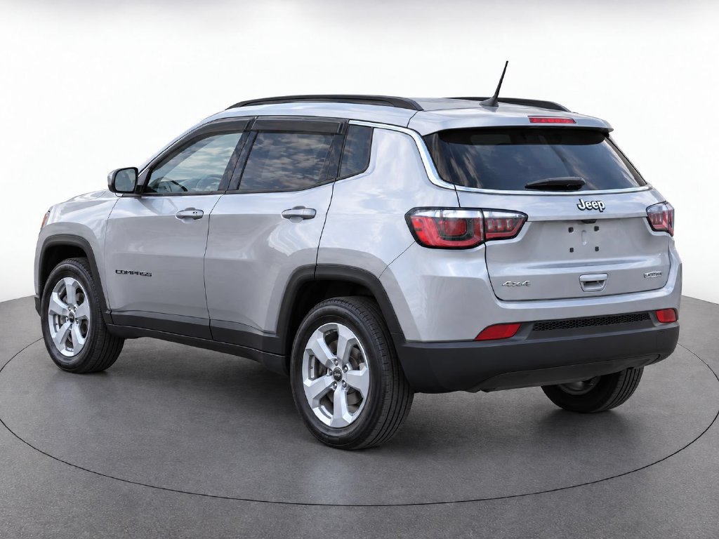 Used 2021 Jeep Compass Latitude w/ Convenience Group AWD/4WD image 5