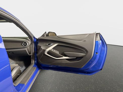 Used 2021 Chevrolet Camaro SS RWD image 22