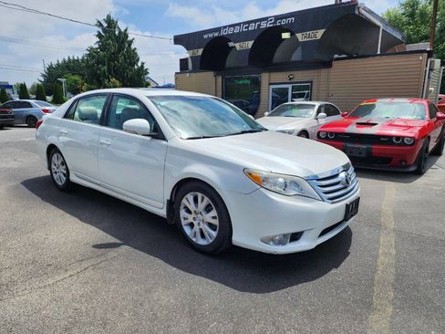 Used 2012 Toyota Avalon image 1