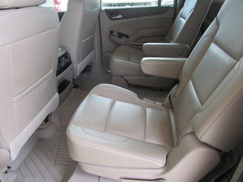 Used 2019 GMC Yukon XL SLT RWD image 25