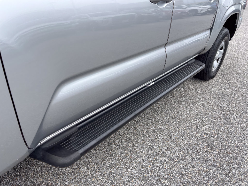 Used 2022 Toyota Tacoma SR w/ SR Convenience Package RWD image 15