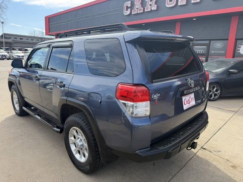 Used 2010 Toyota 4Runner Limited image 3
