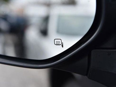 Used 2025 Subaru Outback Onyx Edition image 12