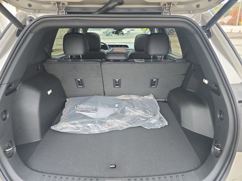 New 2026 GMC Terrain AT4 w/ Convenience Package III image 5