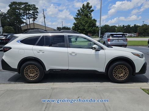 Used 2020 Subaru Outback Limited w/ Popular Package #2 AWD/4WD image 6