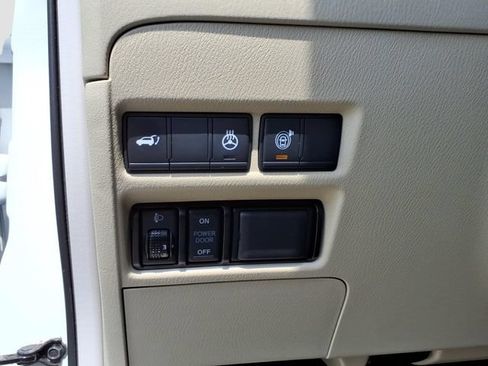 Used 2019 INFINITI QX80 Luxe w/ 22" Wheel Package RWD image 10