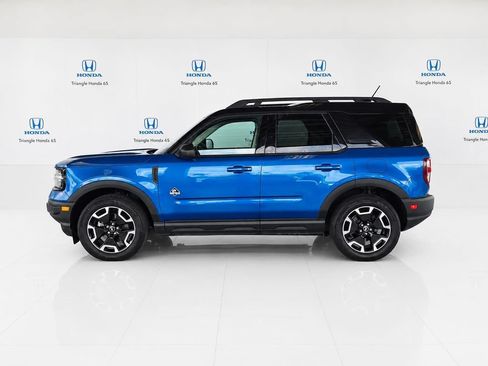 Used 2022 Ford Bronco Sport Outer Banks AWD/4WD image 2
