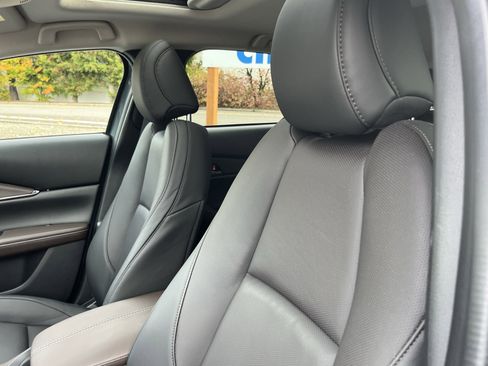 Used 2021 MAZDA CX-30 AWD 2.5 S w/ Premium Package image 17