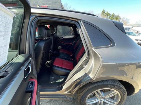 Used 2015 Porsche Macan S image 23
