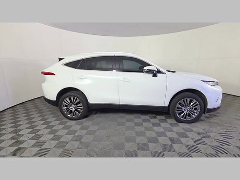 Used 2024 Toyota Venza XLE AWD/4WD image 36