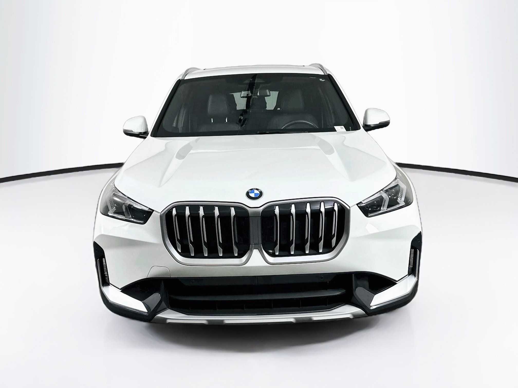 Used 2026 BMW X1 xDrive28i AWD/4WD image 2